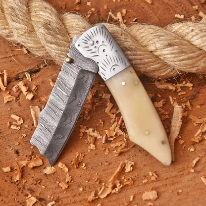 Handmade Damascus Steel Hunting Folding Blade Pocket Knife With Sheath