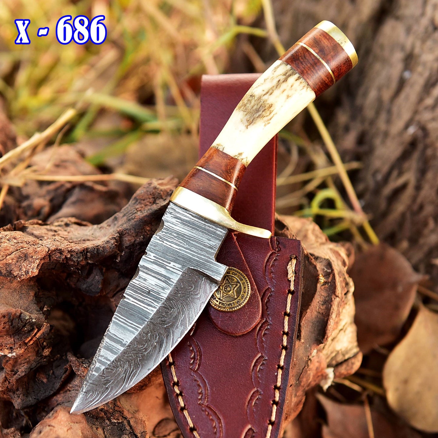 Custom Handmade Damascus Steel Blade Camping Skinner Knife Stage Handle