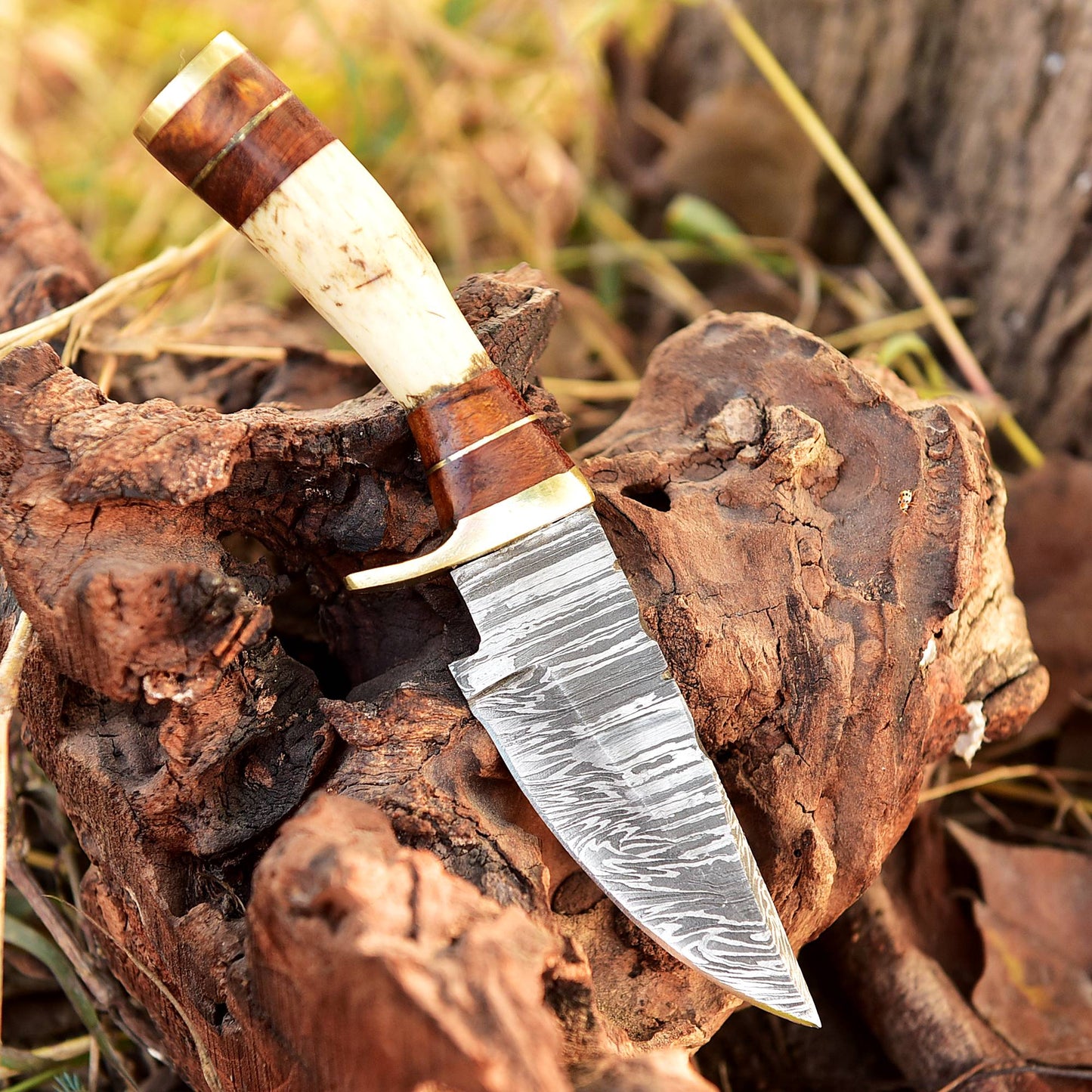 Custom Handmade Damascus Steel Blade Camping Skinner Knife Stage Handle