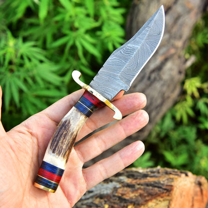Custom Handmade Damascus Steel Blade Skinner Stage Brass Guard Handle