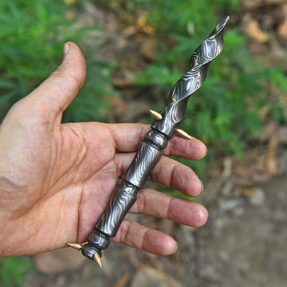 Handcrafted Collector’s Damascus Steel Twist Blade Dagger