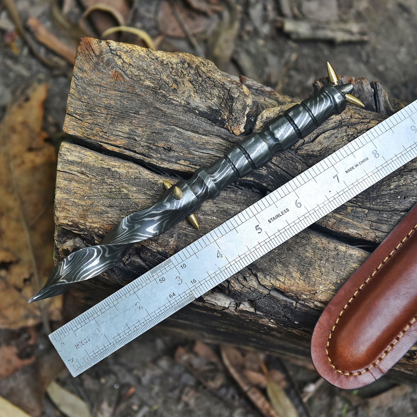 Handmade Premium Damascus Steel Spiral Twist Fixed Blade Dagger