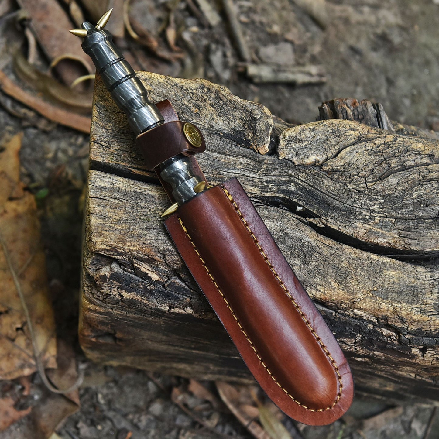 Handmade Premium Damascus Steel Spiral Twist Fixed Blade Dagger