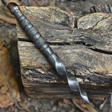 Hand Forged Outdoor Camping Adventure Damascus Twist Blade Dagger