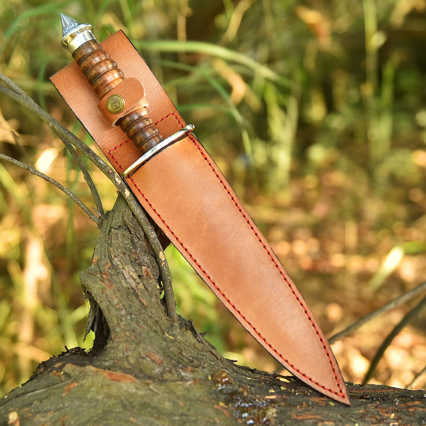 High Performance Double Edge Carbon Steel High Polish Dagger Wood Handle