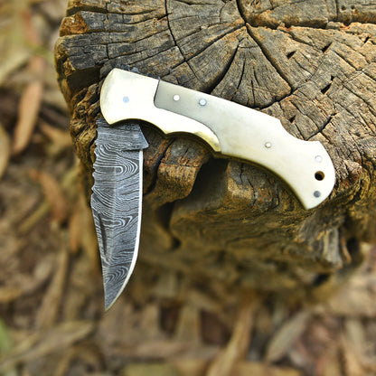 Outdoor Camping Handmade Damascus Steel Folding Blade Pocket Knife