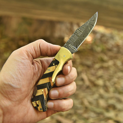 Professional EDC Handmade Damascus Steel Folding Blade Pocket Knife