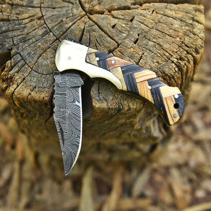 Professional EDC Handmade Damascus Steel Folding Blade Pocket Knife