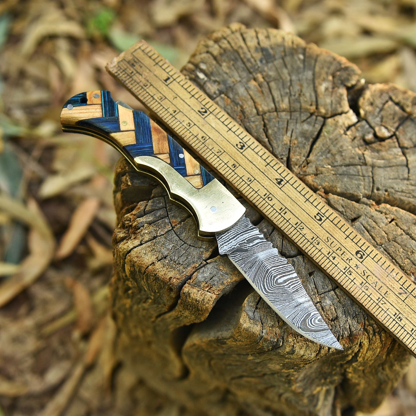 Artisan Crafted Damascus Steel Folding Blade Pocket Knife Collector’s Choice