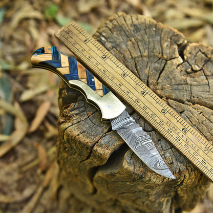 Artisan Crafted Damascus Steel Folding Blade Pocket Knife Collector’s Choice