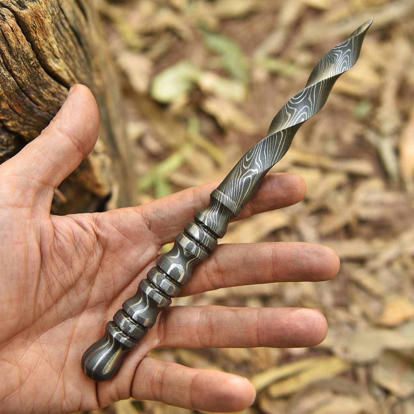 Collector Grade Handmade Damascus Steel Twist Dagger With Sheath