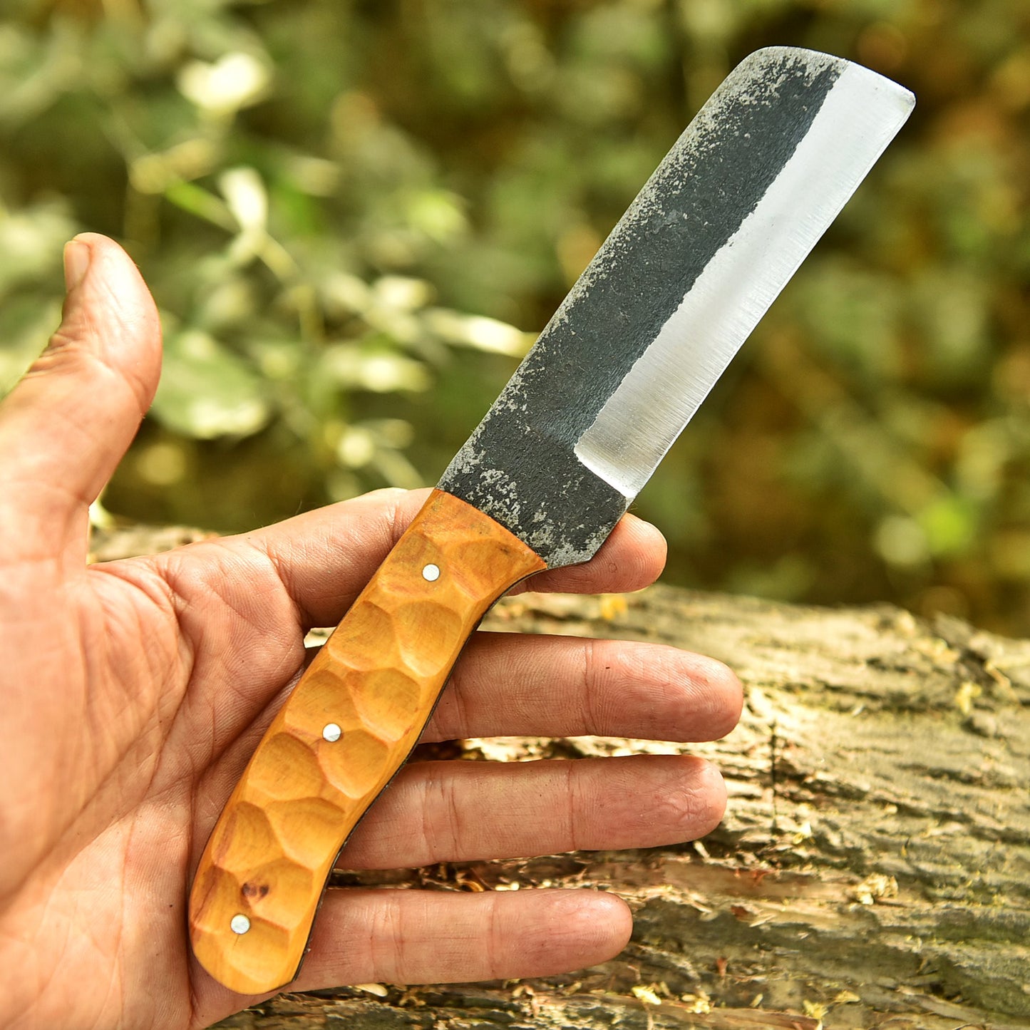 Outdoor Adventure Hand Forged Carbon Steel Fixed Blade Skinning Knife Wood Handle