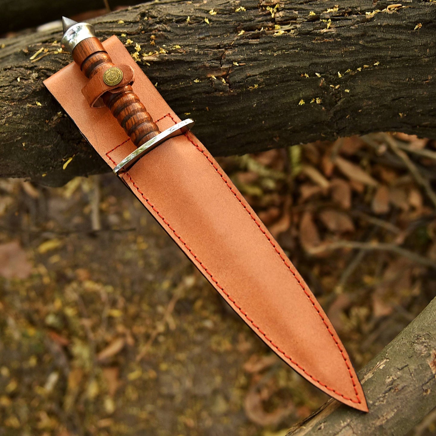 High Performance Double Edge Carbon Steel High Polish Dagger Wood Handle