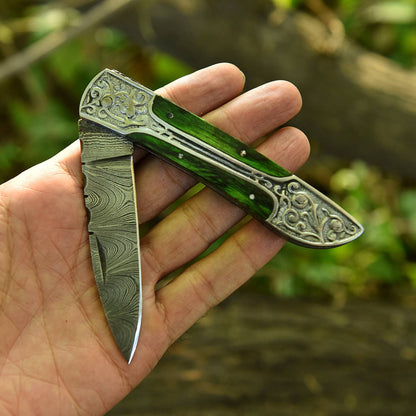 Handmade Damascus Steel Hunting Folding Blade Pocket Knife Wood Handle