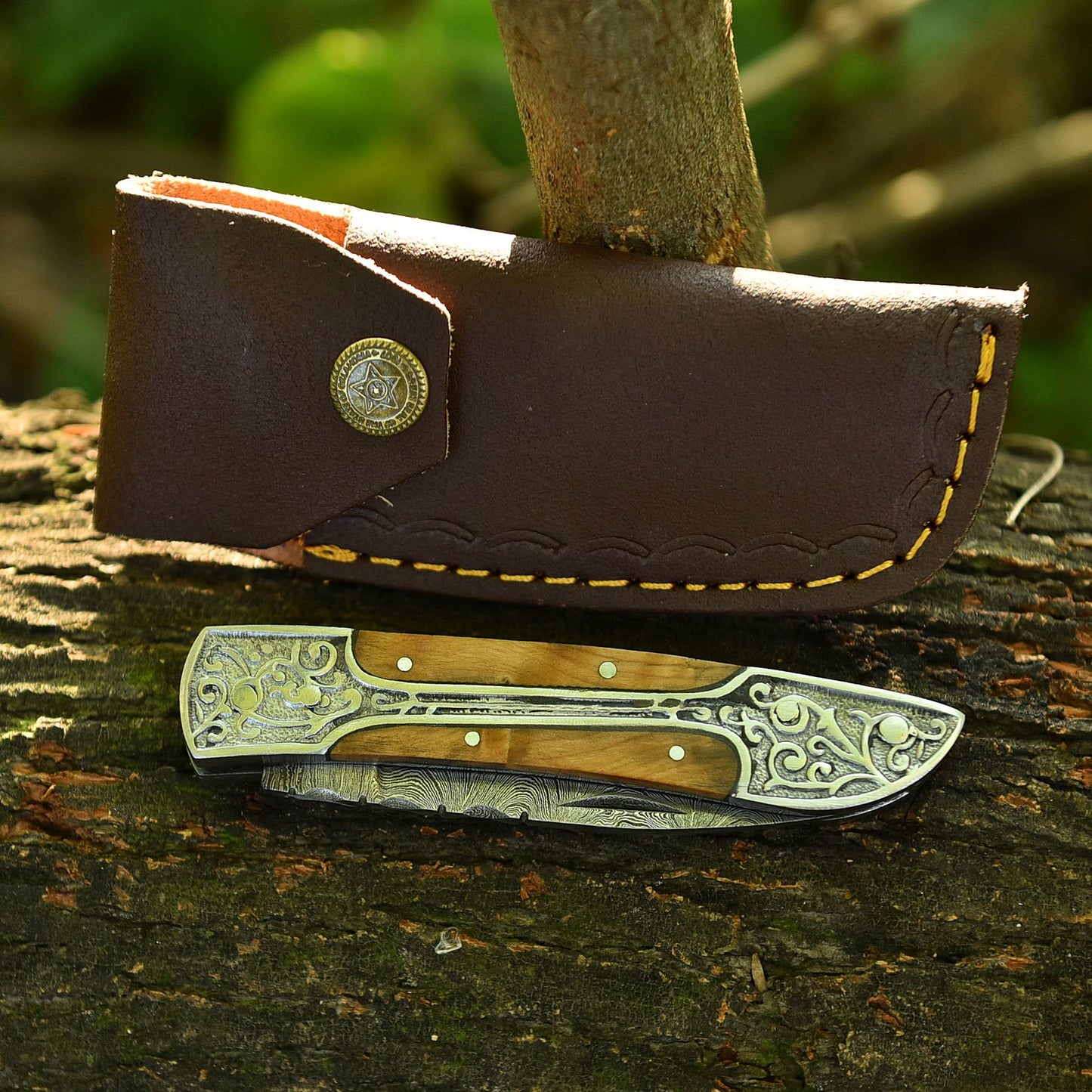 Handmade Damascus Steel Folding Blade Pocket Knife Wood Steel Bolster Handle