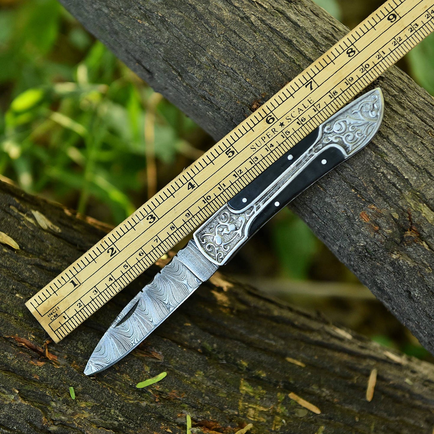 Handmade Damascus  Folding Blade Hunting  Pocket Knife Wood Steel Handle