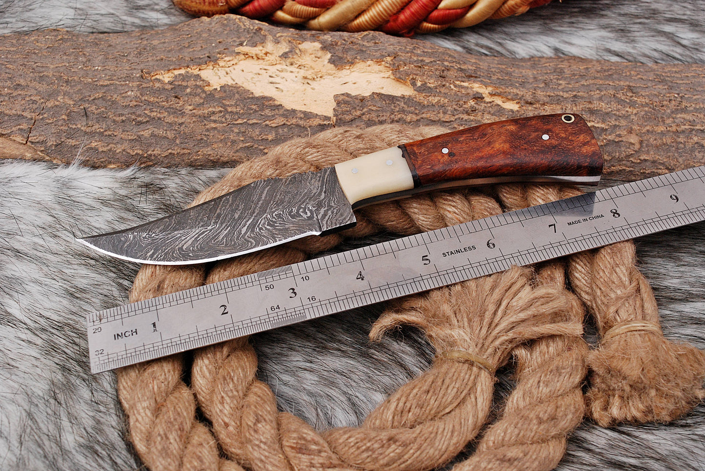 EDC Hand Forged Damascus Steel Blade Outdoor Adventure Skinner Knife