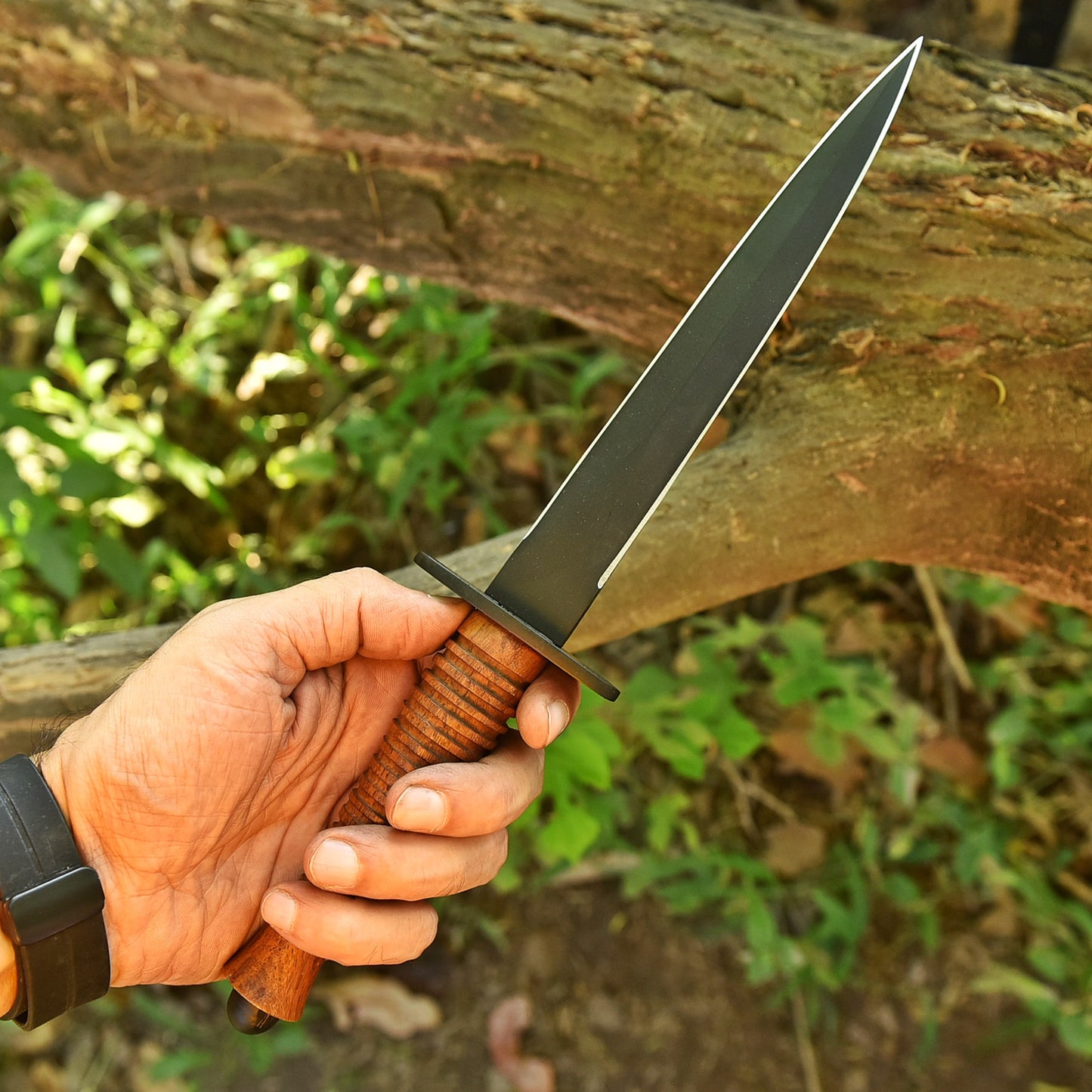 13" Handmade Carbon Steel Powder Coat Dagger Full Tang Knife With Leather Sheath