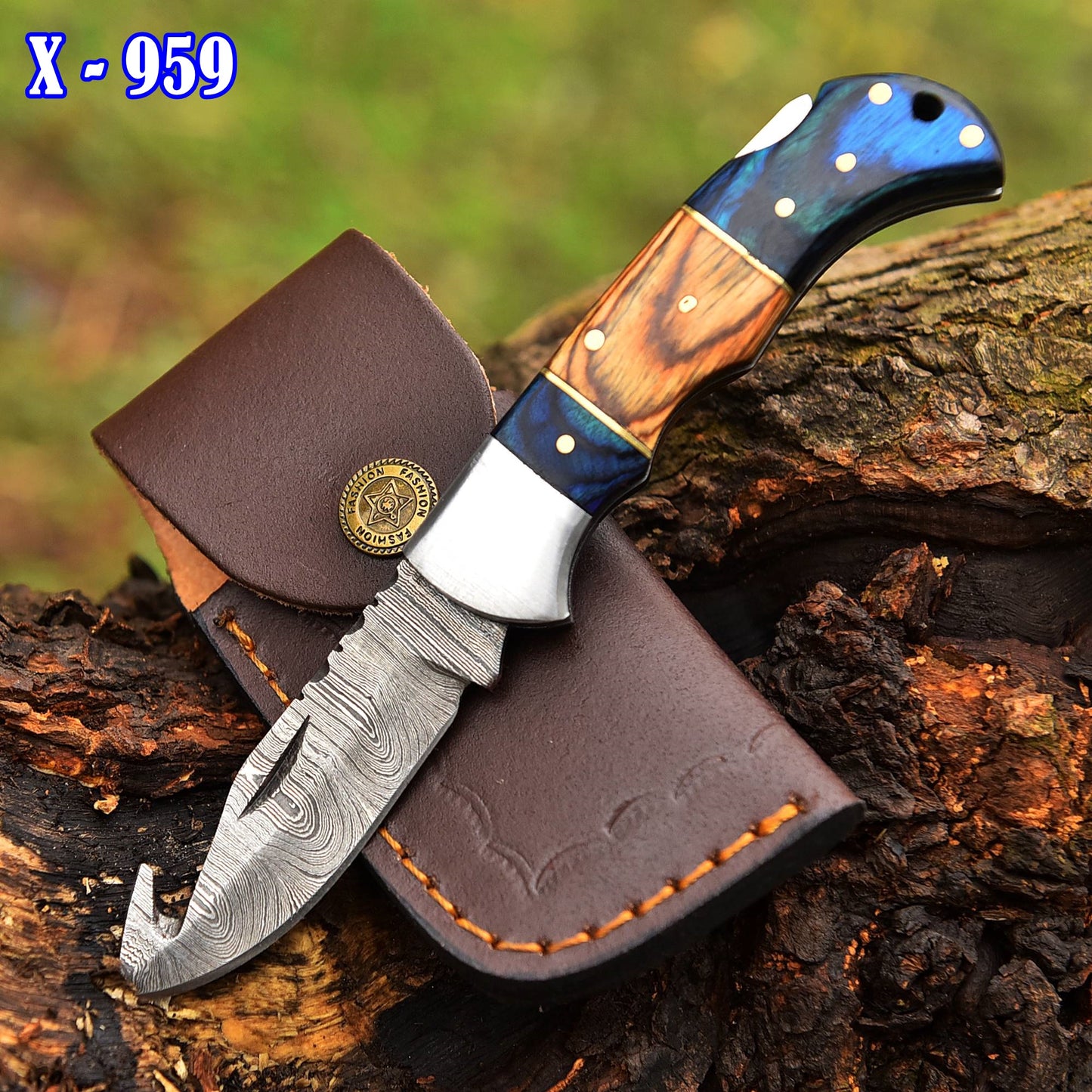 Handmade Hiking Adventure Damascus Steel Blade Pocket Knife Wood Handle