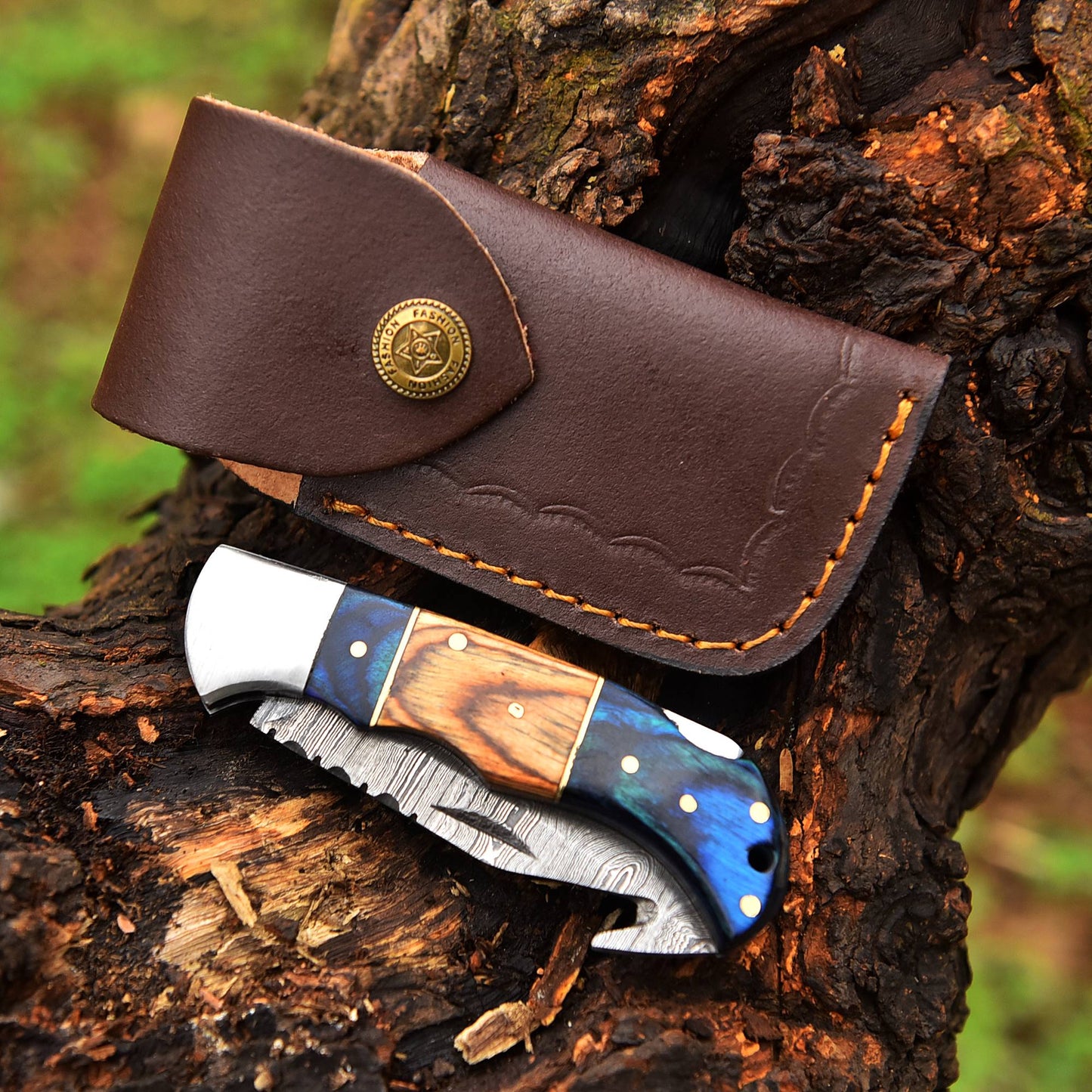 Handmade Hiking Adventure Damascus Steel Blade Pocket Knife Wood Handle
