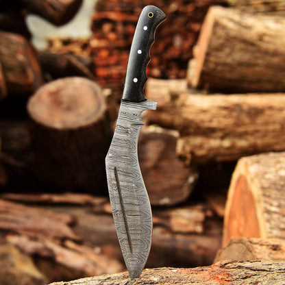 Handmade Damascus Steel Blade Outdoor Adventure Hunting Kukri Knife