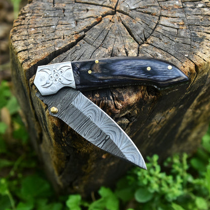 Luxury Handmade Damascus Steel Folding Knife Outdoor Adventure Tool