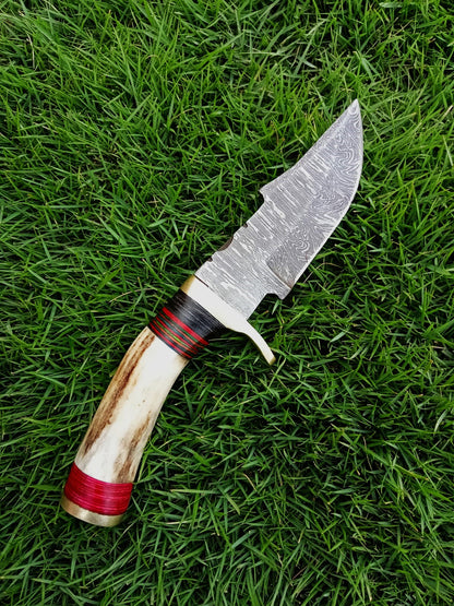 Handmade Damascus Steel Skinner Outdoor Camping Adventure Knife