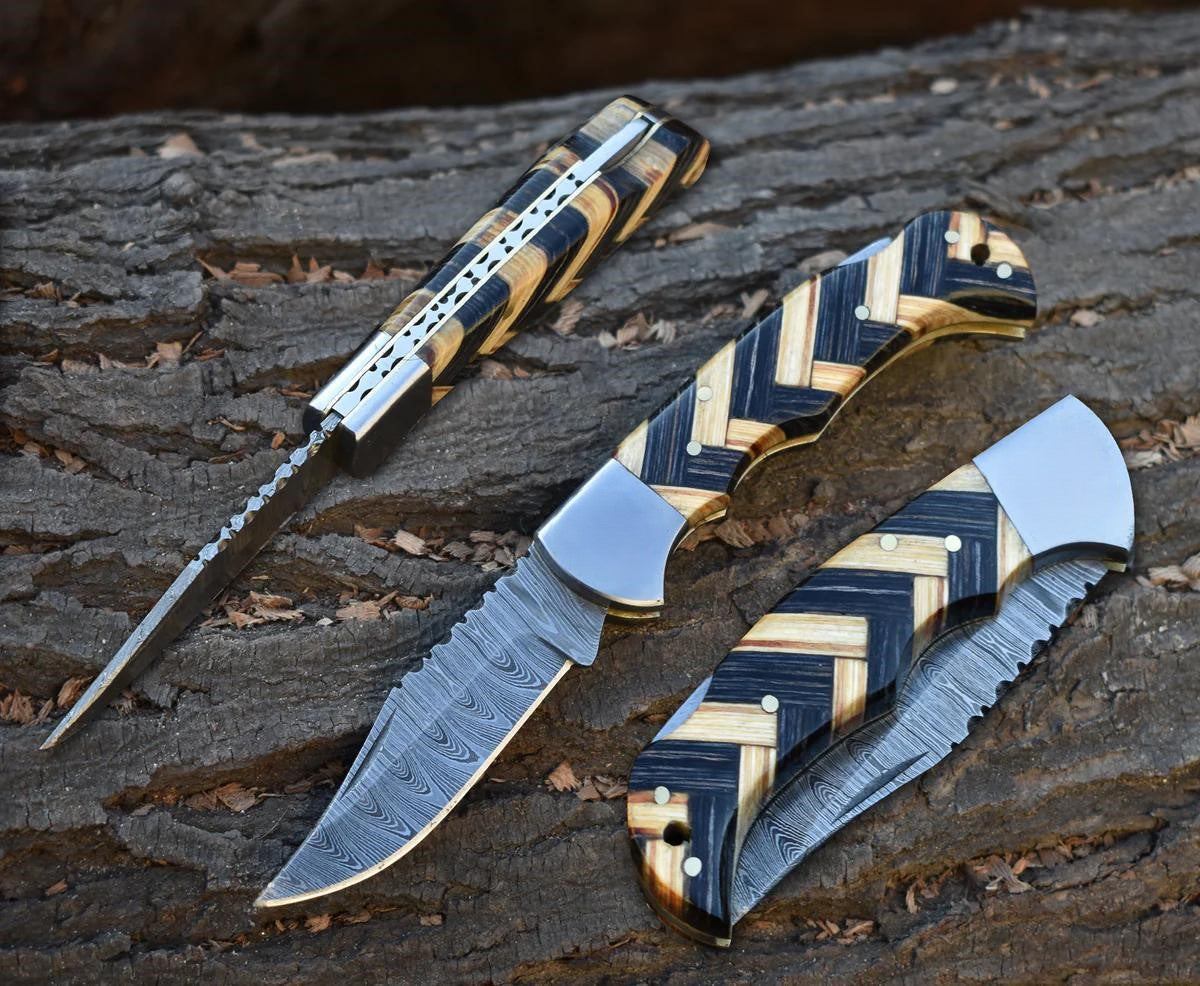 Handmade Damascus Steel Hunting Folding Knife Wood Steel Bolster Handle