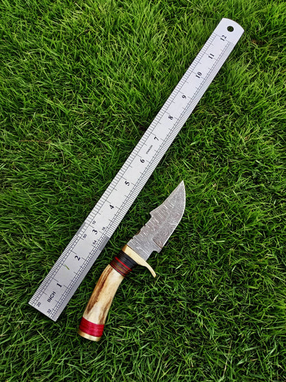 Handmade Damascus Steel Skinner Outdoor Camping Adventure Knife