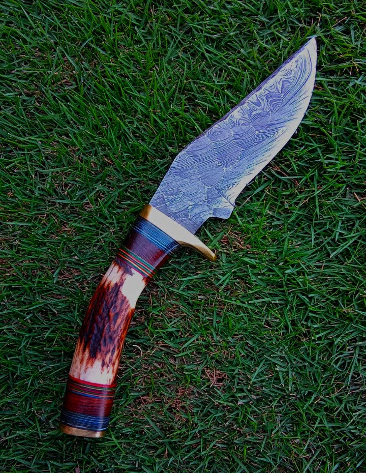 Custom Handmade Damascus Steel Blade Camping Skinner Knife Stage Handle