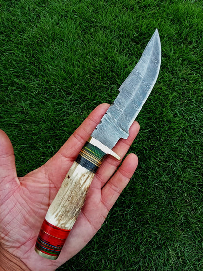 Custom Hand Forged Damascus Steel Adventure Camping EDC Knife Stage Handle