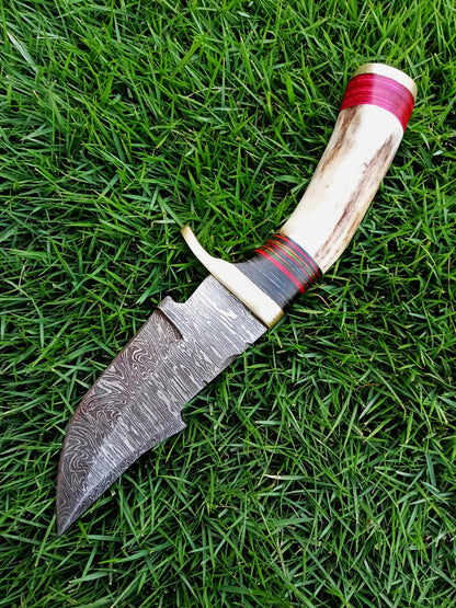 Handmade Damascus Steel Skinner Outdoor Camping Adventure Knife