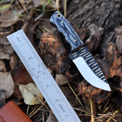 Handmade Carbon Steel Blade Outdoor Hunting Camping Skinner Knife Wood Handle